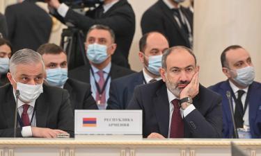 США отворачиваются от Пашиняна — блогер Бадалян