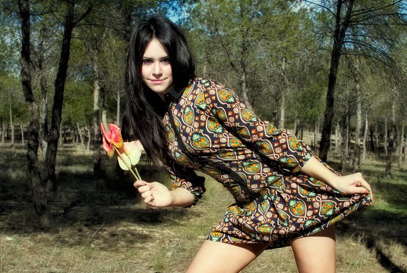 Модель в платье от Sesion Hippie