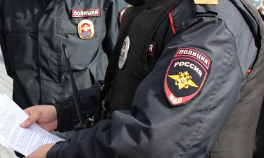 Рыжий парик и платье: странный вор оставляет омичей без квартир