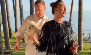 Жена футболиста Вячеслава Малафеева сообщила о разводе с футболистом после 12 лет брака