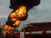 В Омске произошел пожар на нефтебазе