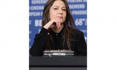 Поклонники замерли: Елена Лядова объяснила редкое появление на публике