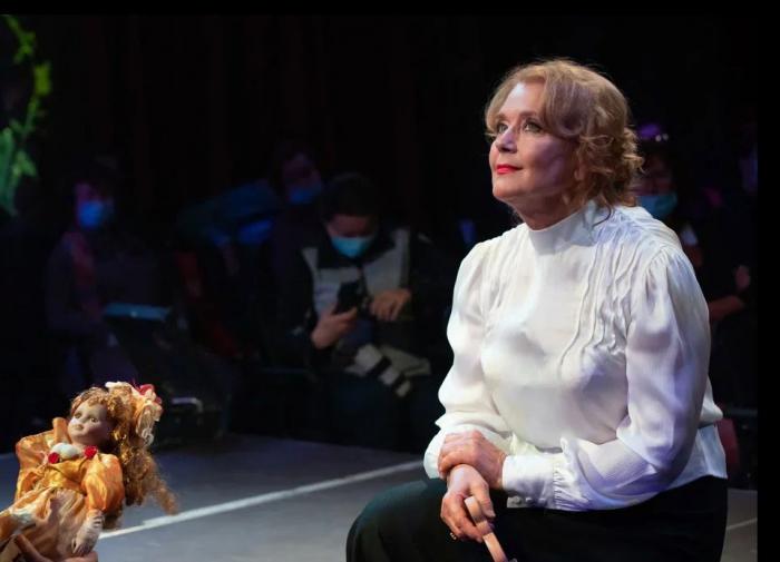 В Театре на Трубной раскрывают тайны жизни семьи Льва Толстого