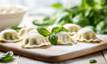 Диетологи скрывают этот рецепт: пельмени с калорийностью салата, которые готовятся просто, как обычные