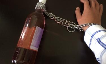 Лечение зависимостей разделило пациентов: учет для одних, анонимность для других