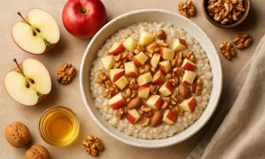 Сладкие добавки превращают овсянку в десерт и вызывают голод — диетологи