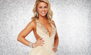 Девушка-боец UFC продолжает публиковать обнажённые фото из карантина