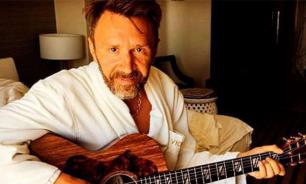 Шнуров написал стих о блокировке карт Альфа-банком