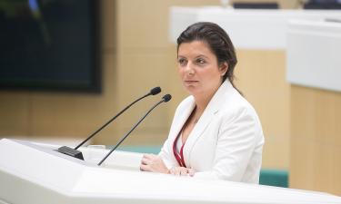 Два сердца, одна поэзия: Маргарита Симоньян прочитала стихотворение, посвящённое Тиграну Кеосаяну