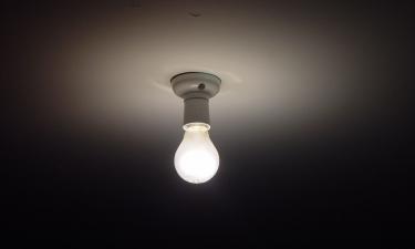 Без экономических стимулов оплаты долги за свет продолжат расти  — эксперты рынка