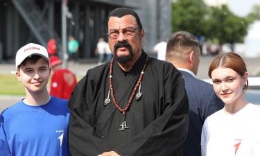 Стивен Сигал возвращается в кино: о каких российских проектах он договорился