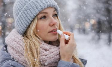 Помада с ментолом зимой усиливает сухость губ — биотехнолог Екатерина Вольнова