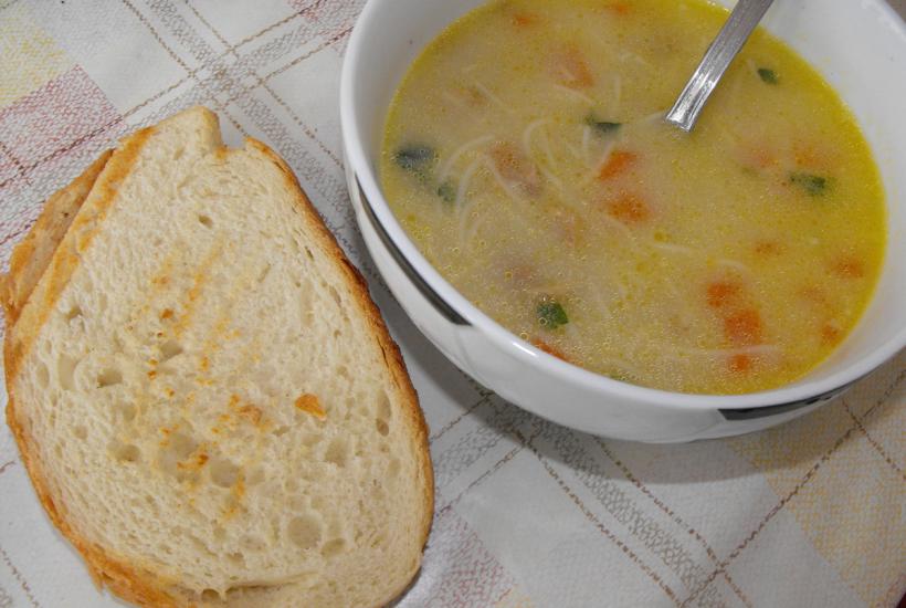 Суп с хлебом Суп с хлебом