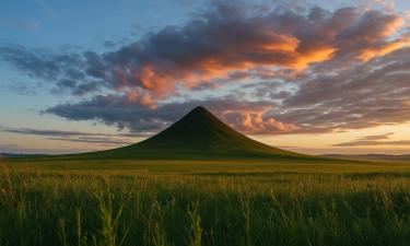 Вулканический клинок над степью: гора Острая сопка до сих пор сбивает с толку исследователей