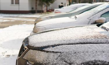 Парковка на газонах признана нарушением городских норм