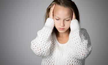 Голова болит не просто так: как снять стресс и усмирить гормональный шторм у подростка за 6 шагов