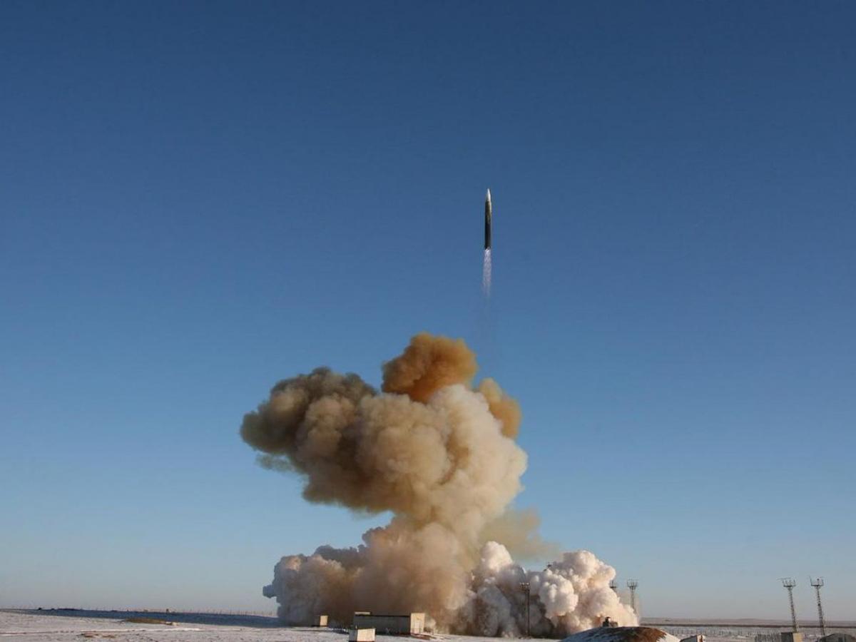 Космический корабль Shenzhou-20: тайна отложенного возвращения раскрыта — что скрывает микромусор