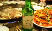 Соджу штурмует полки российских магазинов: почему корейский напиток становится фаворитом