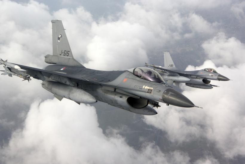 F-16, американский многоцелевой истребитель F-16, американский многоцелевой истребитель