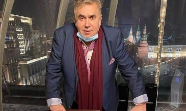 Никуда не уезжает, но продал почти всё: Садальский увидел скрытый смысл в поступке Хазанова