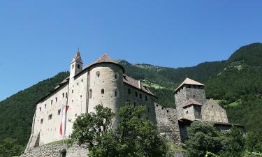 Замки Тироль, Тростбург, Трауттмансдорф в Южном Тироле впечатляют архитектурой и музеями