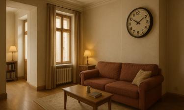 Тренды интерьера 2026 года исключают крупные настенные часы в стиле лофт