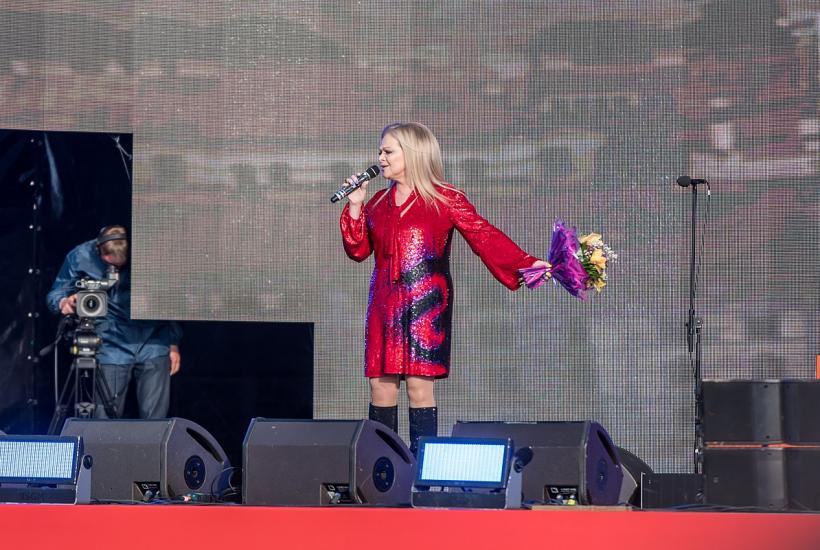 Лариса Долина