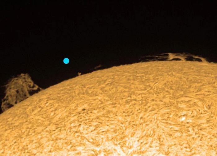 Астроном Шаморгин снял на фото необычный протуберанец на Солнце