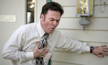 Психиатр назвала психосоматические симптомы, которые маскируются под болезни