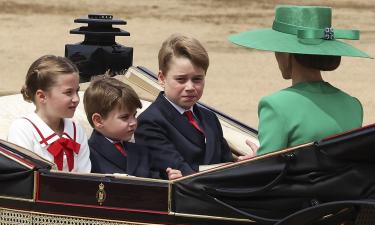 Секреты воспитания от принца Уильяма: почему мобильные телефоны под строгим запретом