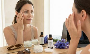 Акцент на внешние ресницы улучшает выразительность глаз после 50 лет — Bovary