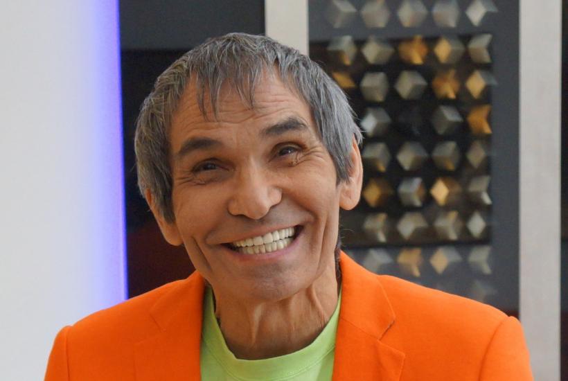 Бари Алибасов