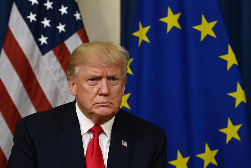 Az EU kockáztatja, hogy elrontja Trump hangulatát a kereskedelmi megállapodás elhalasztásával.