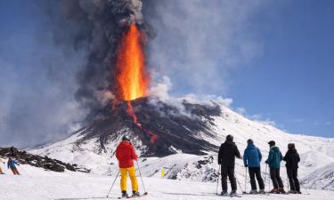 Вулкан Этна выбросил лавовые струи высотой до 400 метров