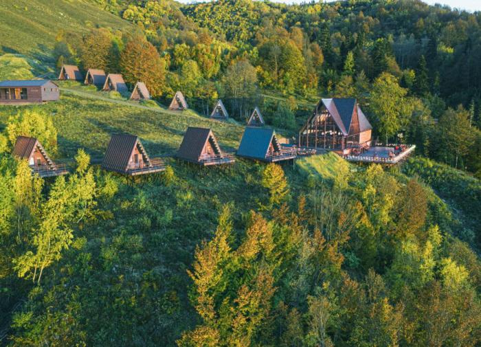 Горный курорт "Роза Хутор" поддержит архитектурный конкурс "Зелёный приют туриста"