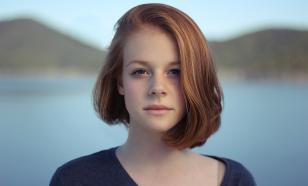 Мужчина пощупал грудь несовершеннолетней девушки во время полета и попал в тюрьму