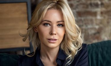 На шаг ближе к свадьбе: на столе у Мизулиной заметили предмет, который говорит сам за себя