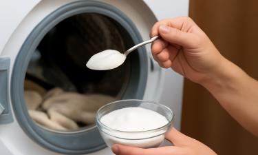 Производители пятновыводителей скрывают это: реальный способ убрать пятна крови с любой ткани