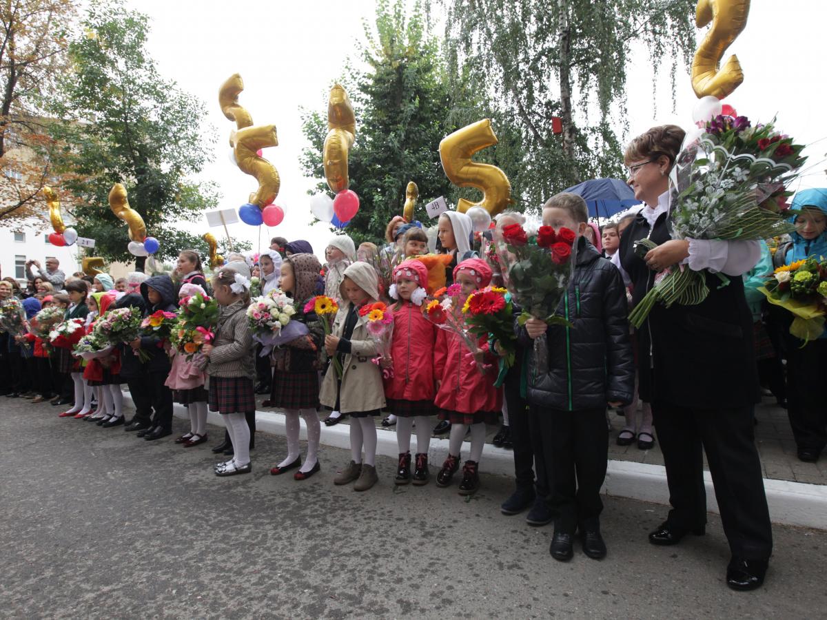 Цветы дарить уже не модно: что принести в подарок учителю на 1 сентября