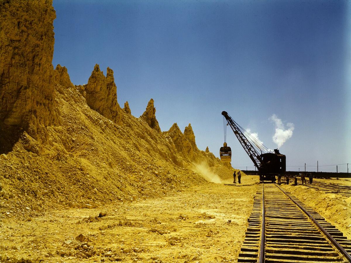 Россия оставила серу себе — как одно постановление влияет на продовольственную безопасность