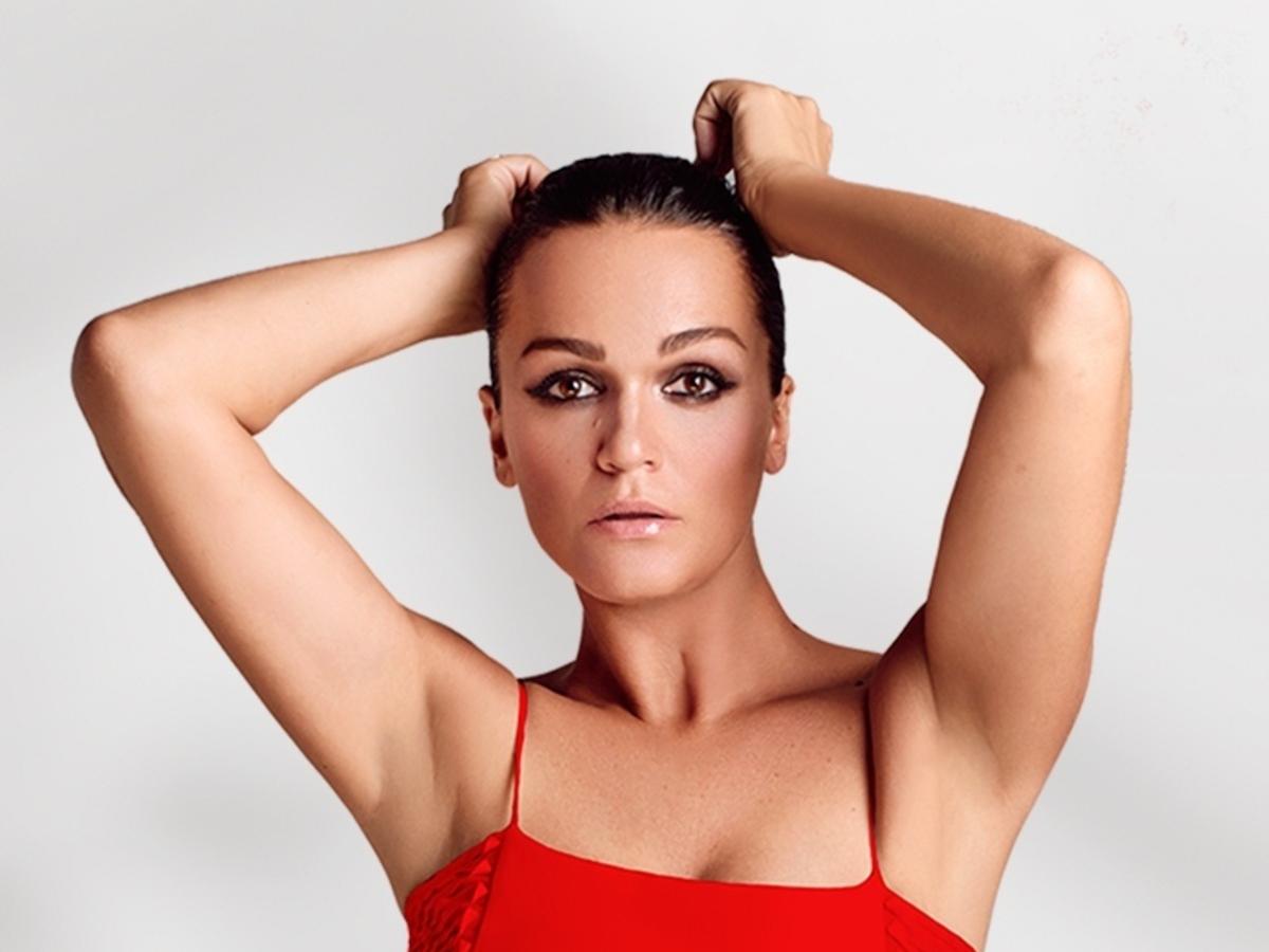 Истерит на всю страну: почему дизайнер Махмудов назвал певицу Славу гормональной девочкой