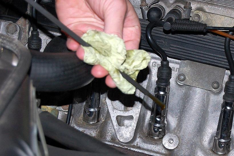 щуп моторного масла