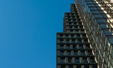 Пульмонолог Рековец уточнила, что воздух на 20 этаже чище городского смога