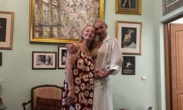 Волочкова помирилась с матерью на фоне ухудшения здоровья отца