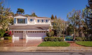 Город-сказка Градослав: «картонные» домики или особняки?