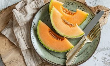 Ваша кухня наполнится ароматом лета: простой рецепт дыни с йогуртом