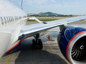 Самолет со сломанными закрылками с четвертой попытки сел в Сургуте