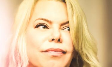 Яна Поплавская уличила Екатерину Мизулину в копировании её постов