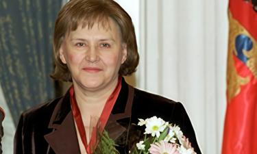 Камеры на могиле Нонны Мордюковой вызвали гнев родственников
