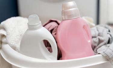 Гель нужно добавлять во второй отсек лотка стиральной машины